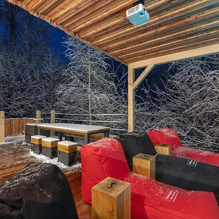 In Eladna With Outdoor Cinema & Whirlpool וילה Čeladná