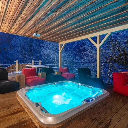 Villa In Eladna With Outdoor Cinema & Whirlpool Čeladná